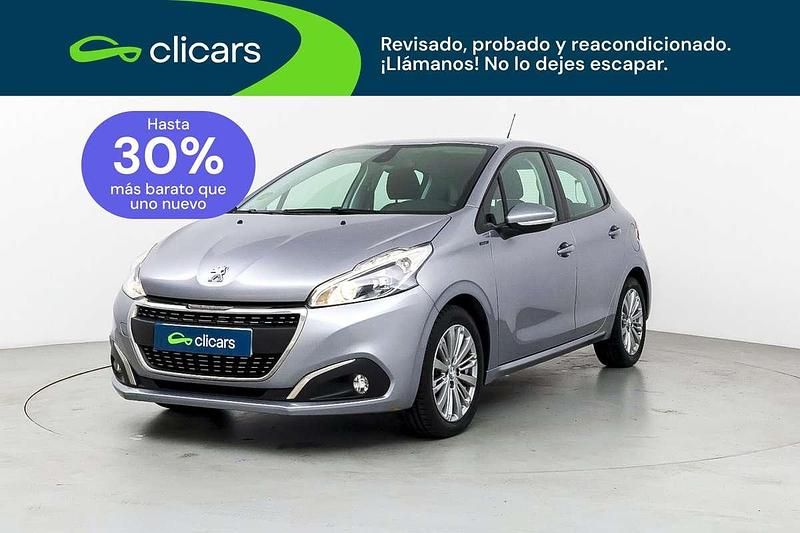 Usado Peugeot 208 Signature Sky 110 CV (80 kW) 2019 Gris Utilitario