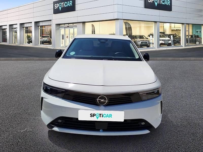 Usado Opel Astra Elegance 130 CV (95 kW) 2022 Blanco Berlina