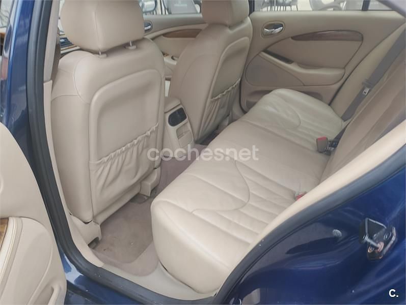 Usado Jaguar S-Type Executive 240 CV (176 kW) 1999 Azul Berlina