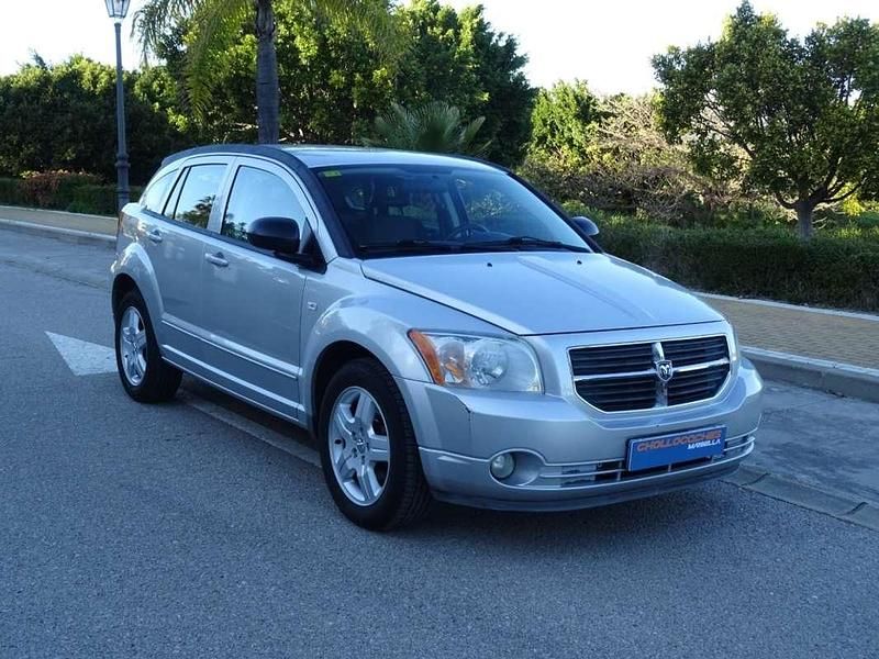 Usado Dodge Caliber SXT 156 CV (114 kW) 2009 Plateado Utilitario