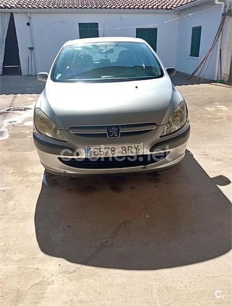 Usado Peugeot 307 90 CV (66 kW) 2002 Gris / plata Berlina