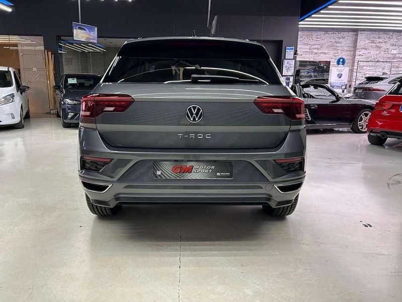Usado VW T-Roc Advance 110 CV (80 kW) 2021 Gris SUV