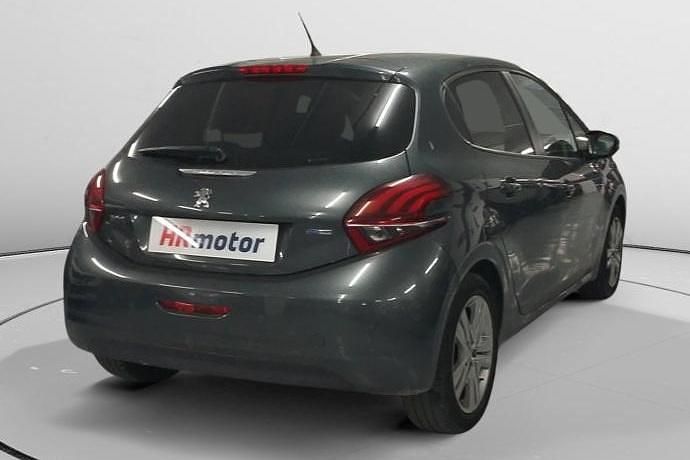 Usado Peugeot 208 Allure 82 CV (60 kW) 2017 Utilitario