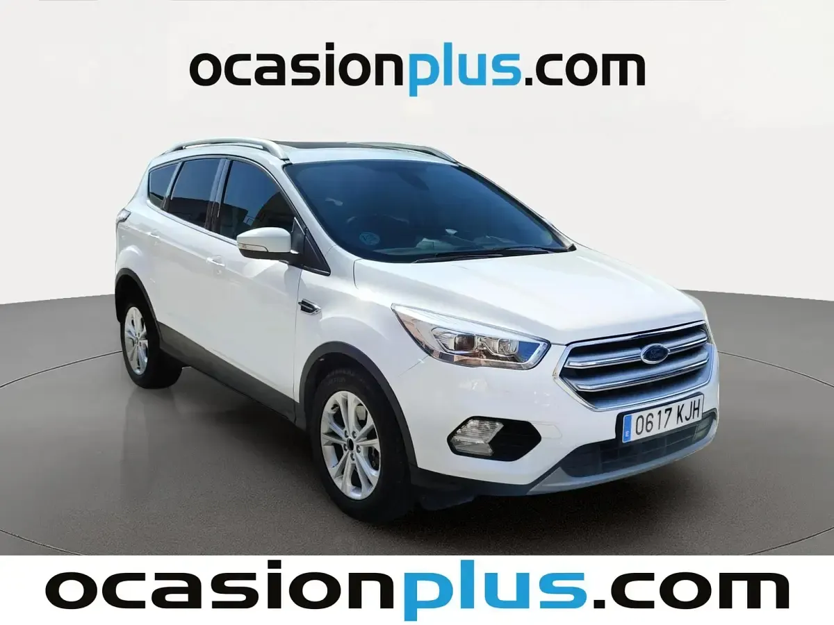 Usado Ford Kuga Titanium 120 CV (88 kW) 2018 Blanco SUV