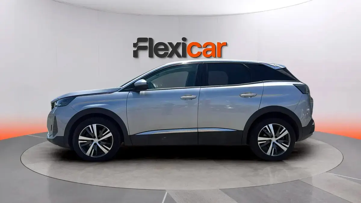 Usado Peugeot 3008 Active 131 CV (96 kW) 2021 Gris SUV