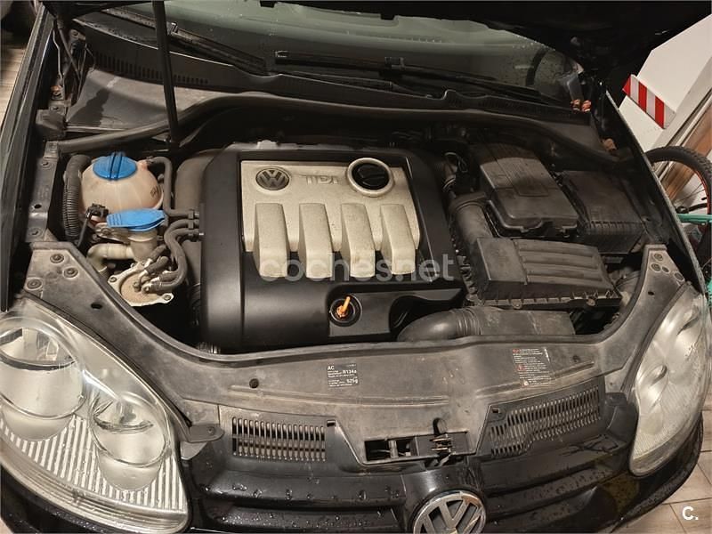 Usado VW Golf IV Sportline 105 CV (77 kW) 2004 Negro Berlina