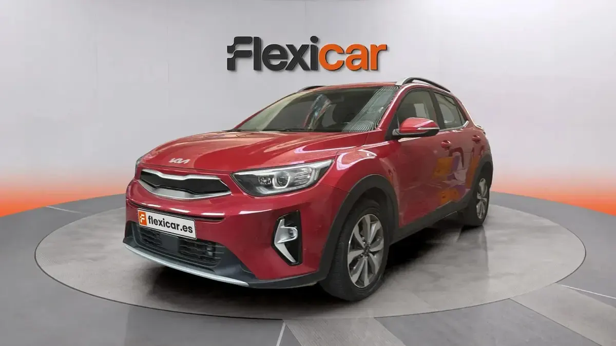 Usado Kia Stonic 101 CV (74 kW) 2024 Rojo SUV