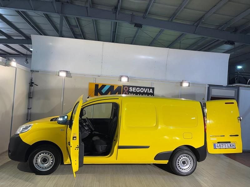 Usado Renault Kangoo 95 CV (69 kW) 2020 Amarillo Monovolumen