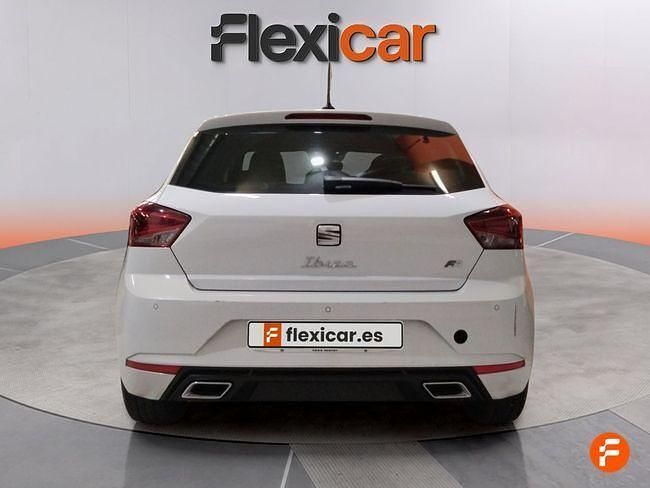Usado Seat Ibiza FR 110 CV (80 kW) 2022 Blanco Utilitario