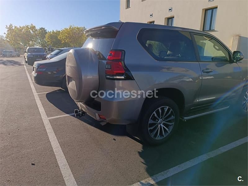 Usado Toyota Land Cruiser 177 CV (130 kW) 2021 Beige SUV