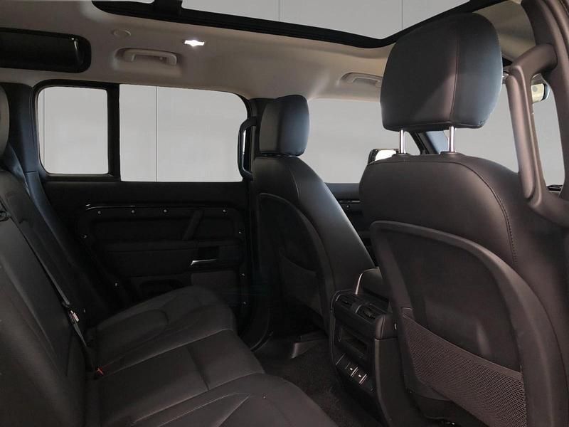 Usado Land Rover Defender S 404 CV (297 kW) 2024 Santorini black SUV