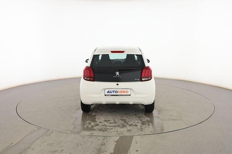 Usado Peugeot 108 Active 70 CV (51 kW) 2016 Blanco Utilitario