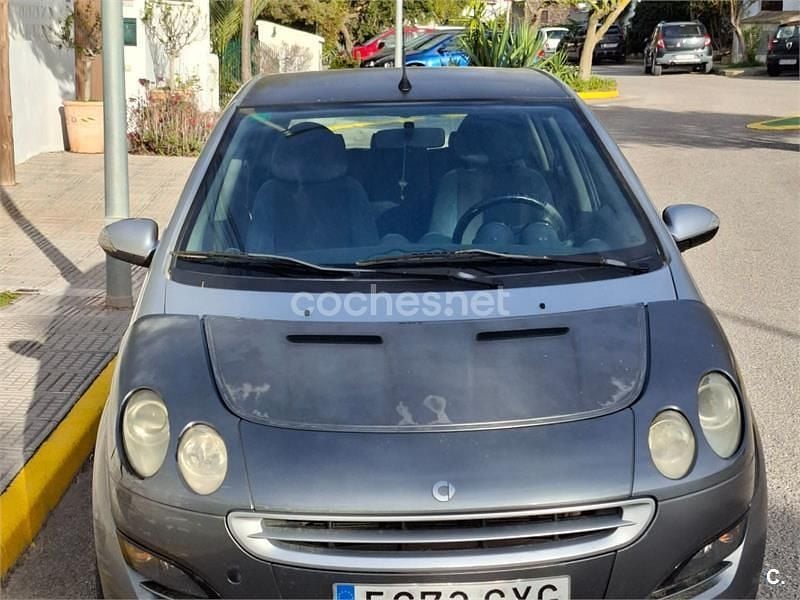 Usado Smart ForFour Pulse 95 CV (69 kW) 2004 Gris / plata Utilitario