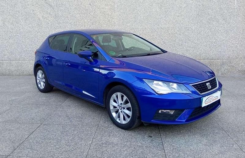 Usado Seat Leon Style 110 CV (80 kW) 2017 Azul Utilitario