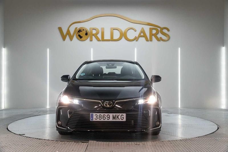 Usado Toyota Corolla Active 122 CV (89 kW) 2023 Negro Berlina