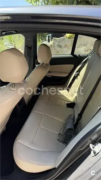 Usado BMW 120 M Sport 184 CV (135 kW) 2019 Gris / plata Berlina
