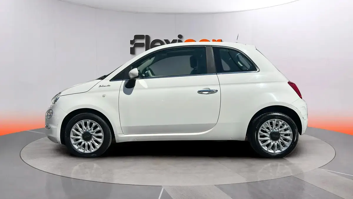 Usado Fiat 500 Dolcevita 70 CV (51 kW) 2023 Blanco Berlina