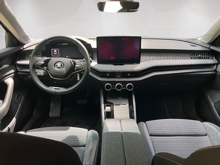 Usado Skoda Superb Selection 150 CV (110 kW) 2025 Gris