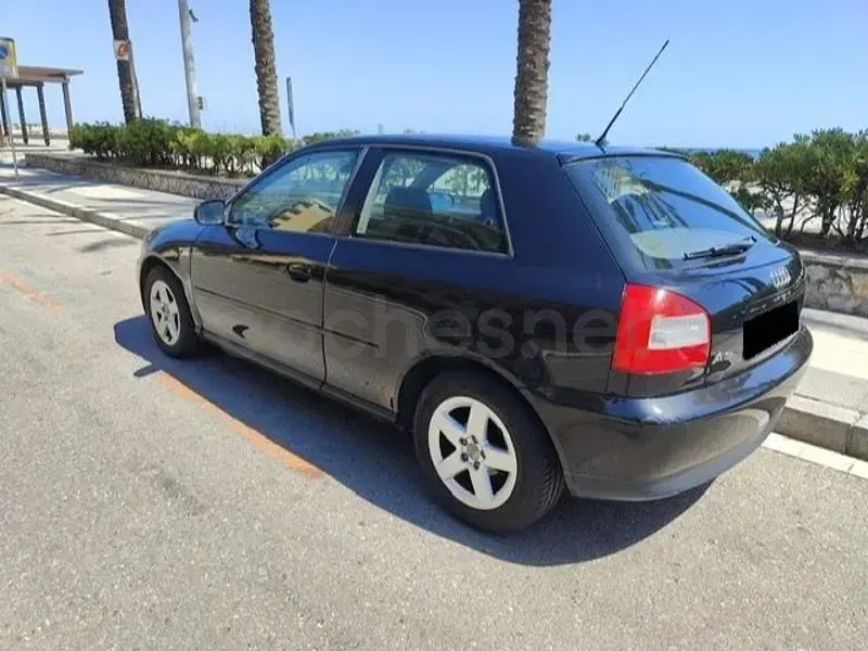 Usado Audi A3 Ambiente 115 CV (84 kW) 2003 Azul Utilitario