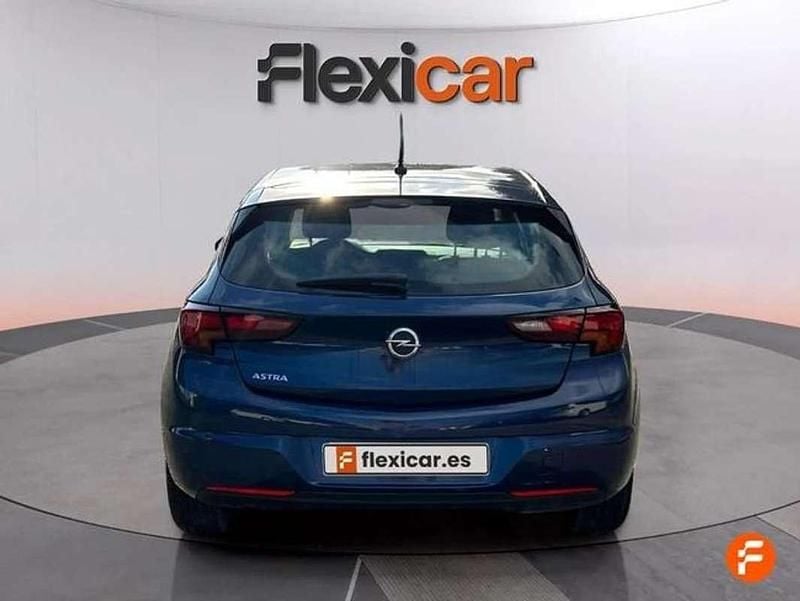 Usado Opel Astra GS Line 131 CV (96 kW) 2020 Azul Utilitario