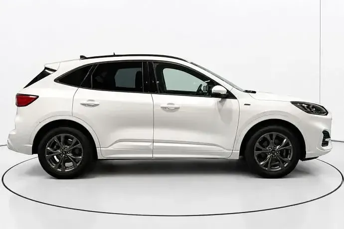 Usado Ford Kuga ST-Line 150 CV (110 kW) 2022 SUV