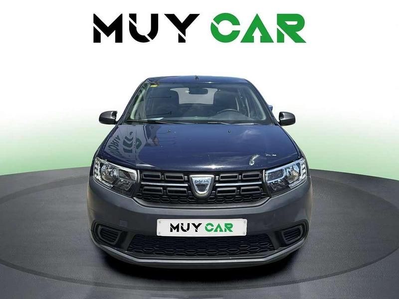 Usado Dacia Sandero Acces 75 CV (55 kW) 2020 Azul Utilitario