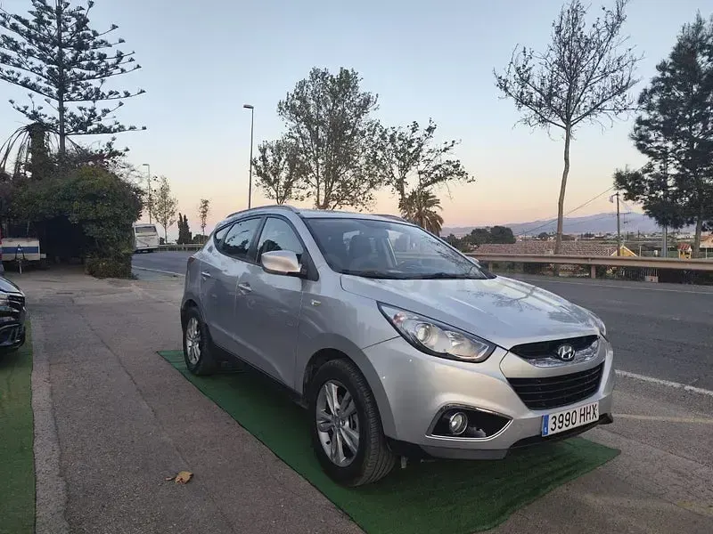 Usado Hyundai ix35 Classic 116 CV (85 kW) 2011 Gris / plata SUV