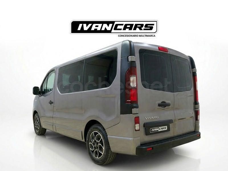 Usado Opel Vivaro 145 CV (106 kW) 2017 Marrón Monovolumen