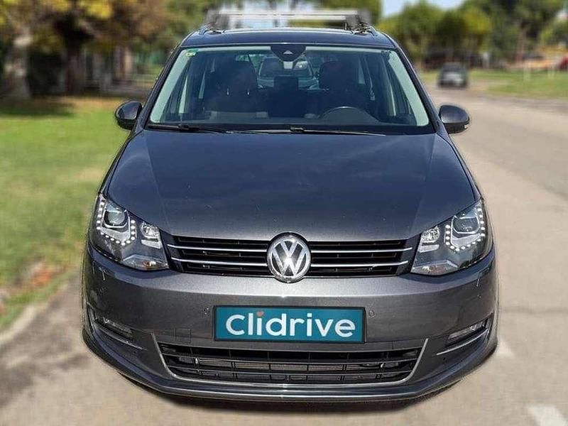 Usado VW Sharan Sport 177 CV (130 kW) 2015 Gris Monovolumen