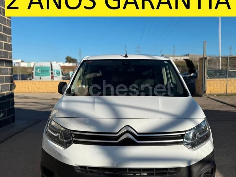 Usado Citroën Berlingo Live 100 CV (73 kW) 2019 Blanco Monovolumen