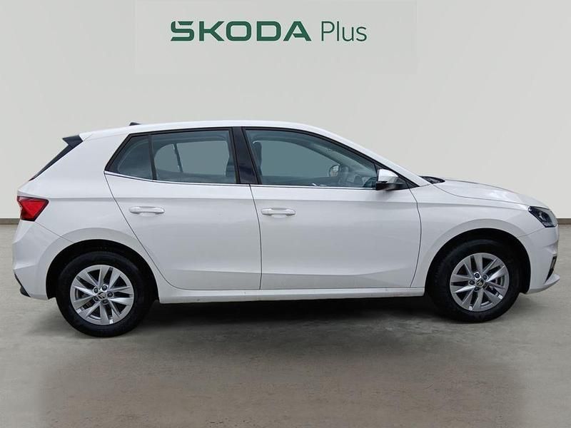 Usado Skoda Fabia Ambition 95 CV (69 kW) 2023 Blanco Utilitario