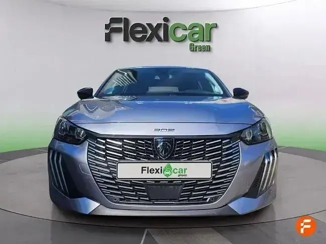 Usado Peugeot 208 Allure 100 CV (73 kW) 2025 Gris Utilitario