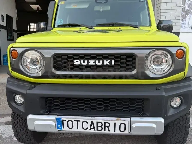 Usado Suzuki Jimny 102 CV (75 kW) 2018 Amarillo SUV