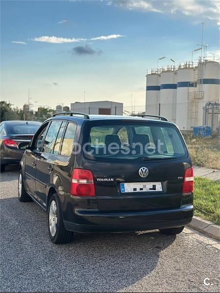 Negro Usado 2004 VW Touran Edition Monovolumen | 3500 € (Precio justo) - Imagen 1/4