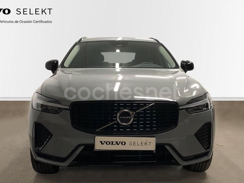 Usado Volvo XC60 Plus 197 CV (144 kW) 2023 Gris / plata SUV