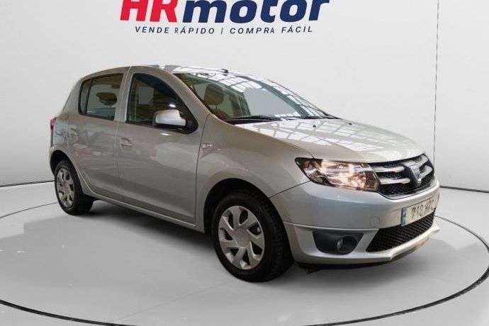 Usado 2014 Dacia Sandero Lauréate Utilitario | 7490 € (Buen precio) - Imagen 1/4