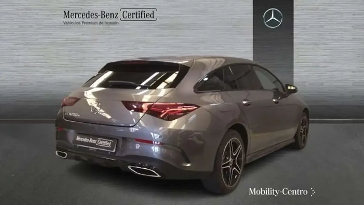 Usado Mercedes CLA250e 218 CV (160 kW) 2025 Gris Coupe