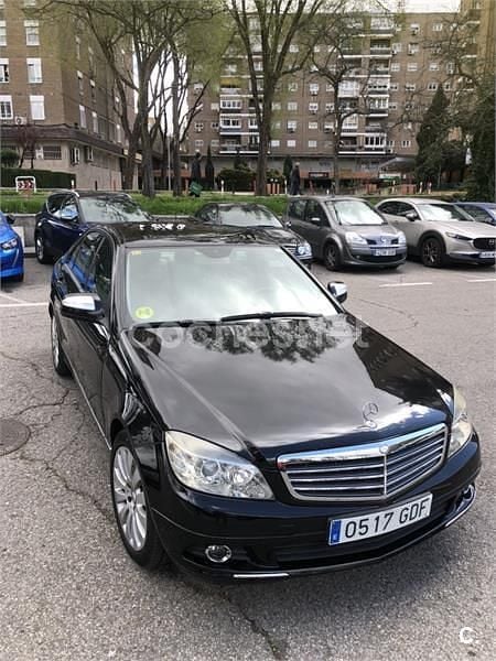 Usado Mercedes C320 Elegance 224 CV (164 kW) 2009 Negro Berlina