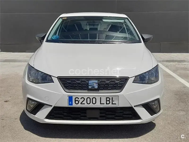 Usado Seat Ibiza Reference 90 CV (66 kW) 2019 Blanco Utilitario