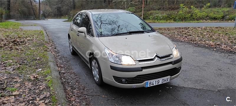 Beige Usado 2005 Citroën C4 Berlina | 3900 € (Precio justo) - Imagen 1/4