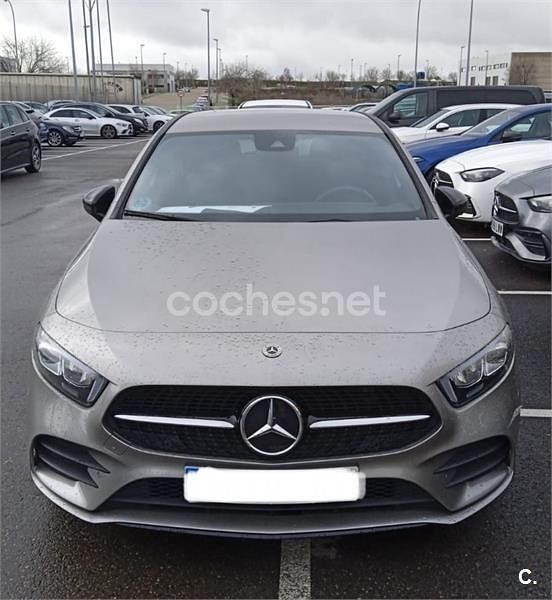 Usado Mercedes A180 116 CV (85 kW) 2020 Beige Berlina