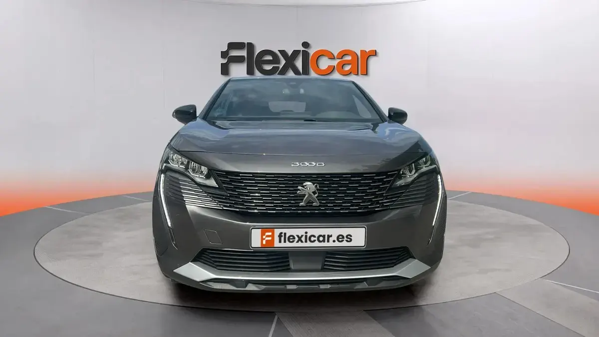 Usado Peugeot 3008 Allure 131 CV (96 kW) 2024 Gris SUV