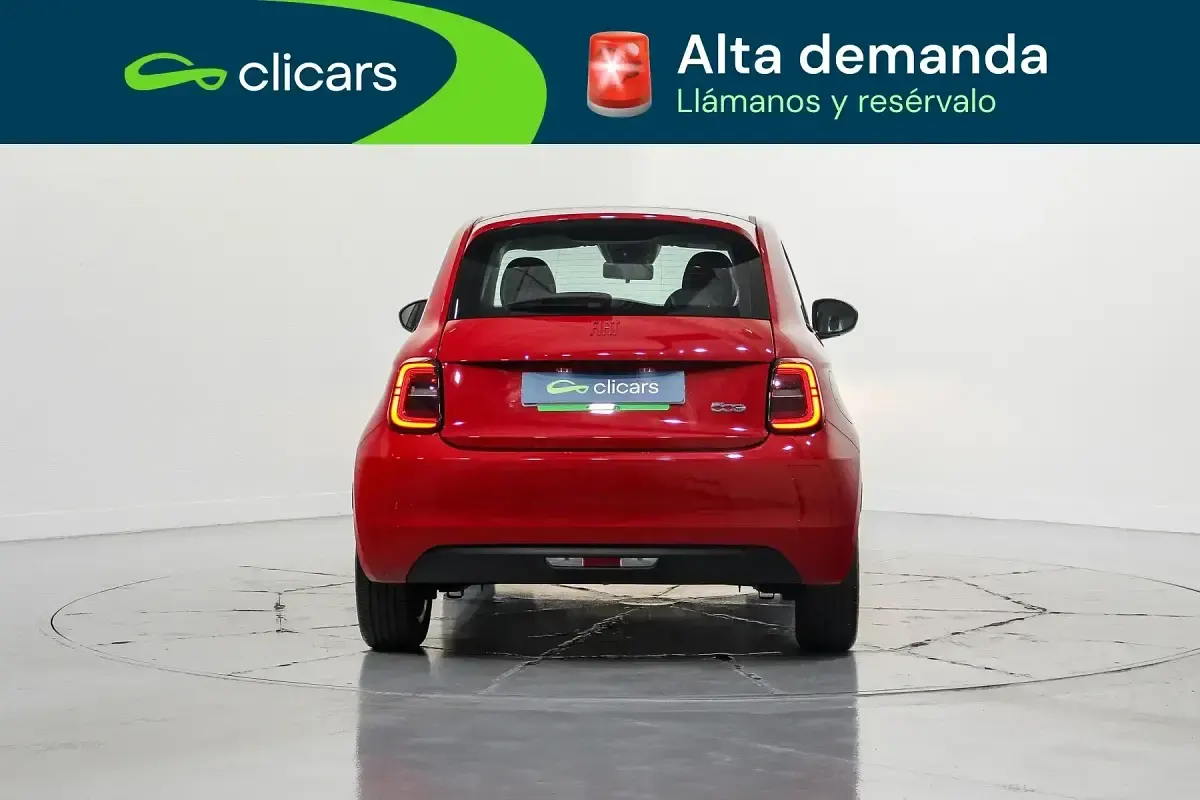 Usado Fiat 500e Red 69 kW (95 CV) 2021 Rojo Utilitario