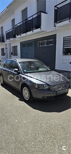 Gris / plata Usado 2007 Volvo V50 Momentum Familiar | 3700 € (Buen precio) - Imagen 1/4
