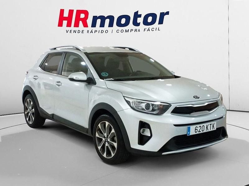 Gris / plata Usado 2019 Kia Stonic SUV | 12.490 € (Precio justo) - Imagen 1/4