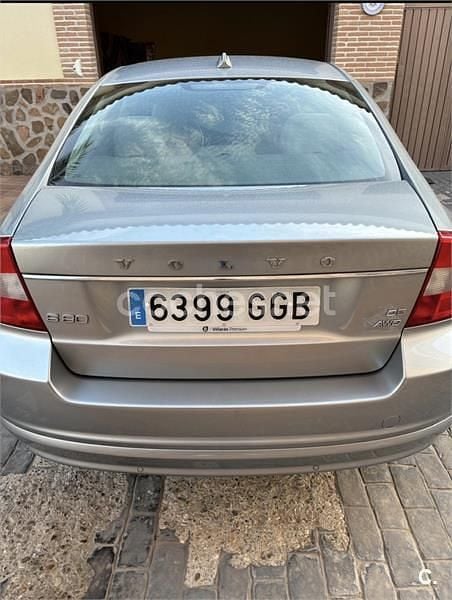 Gris / plata Usado 2008 Volvo S80 Summum Berlina | 7000 € (Precio justo) - Imagen 1/4