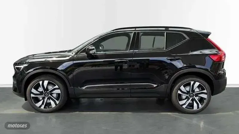 Nuevo Volvo XC40 Ultra 163 CV (119 kW) 2026 Negro SUV
