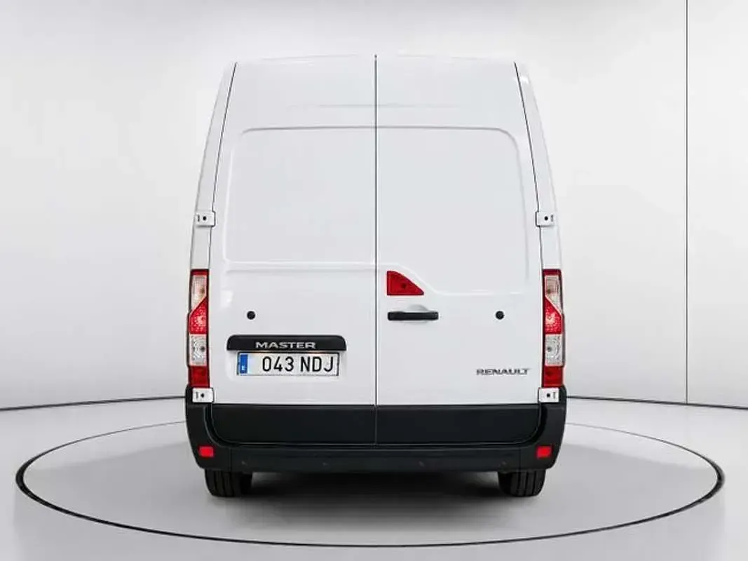 Usado Renault Master 179 CV (131 kW) 2022 Blanco Monovolumen
