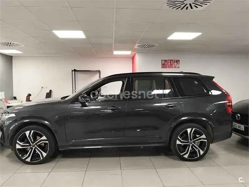 Usado Volvo XC90 R-Design 235 CV (172 kW) 2020 Negro SUV