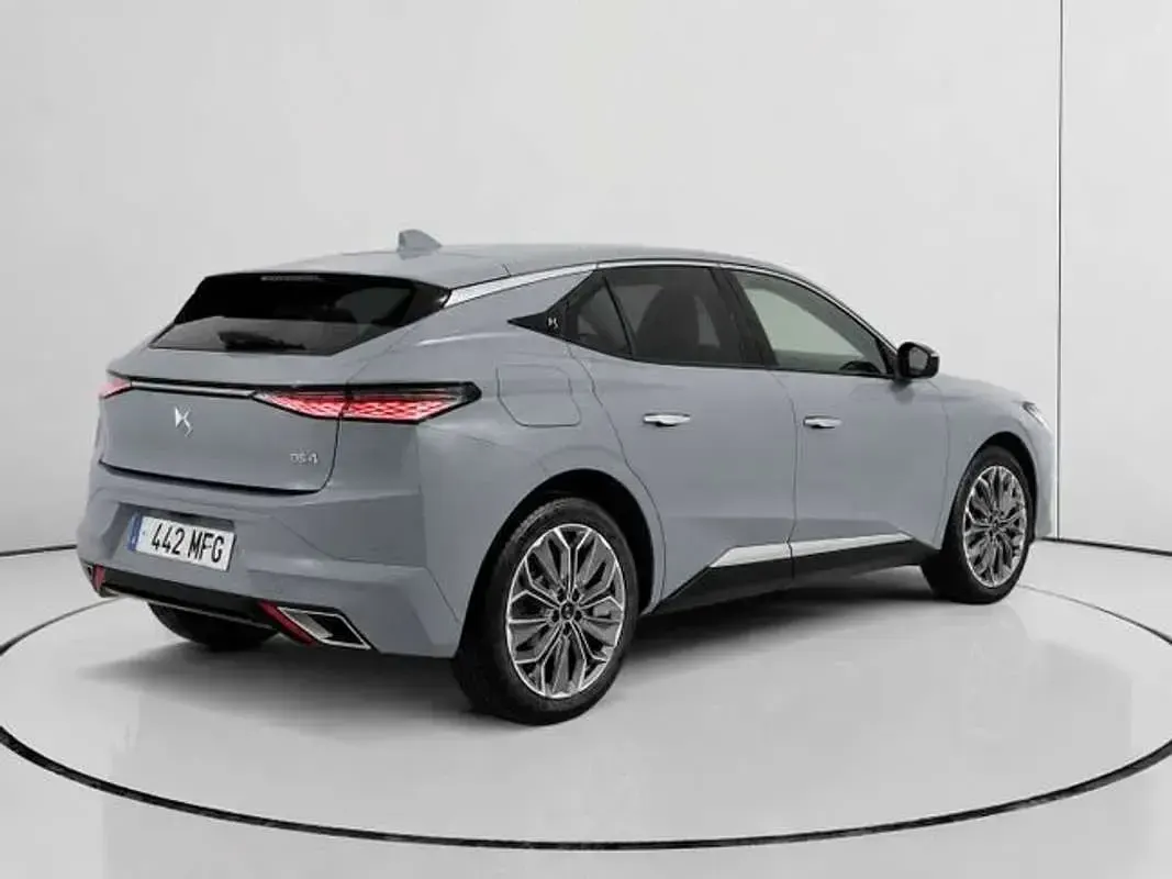 Usado DS Automobiles DS4 Trocadero 131 CV (96 kW) 2023 Gris SUV